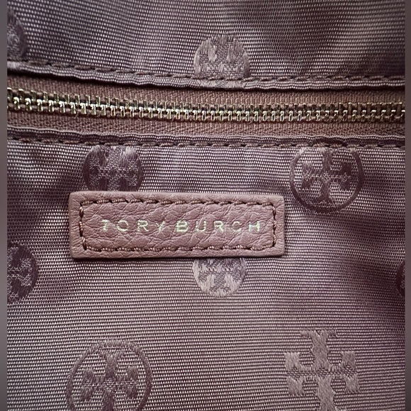 EUC Authentic Tory Burch Amanda Crossbody - Picture 4 of 6